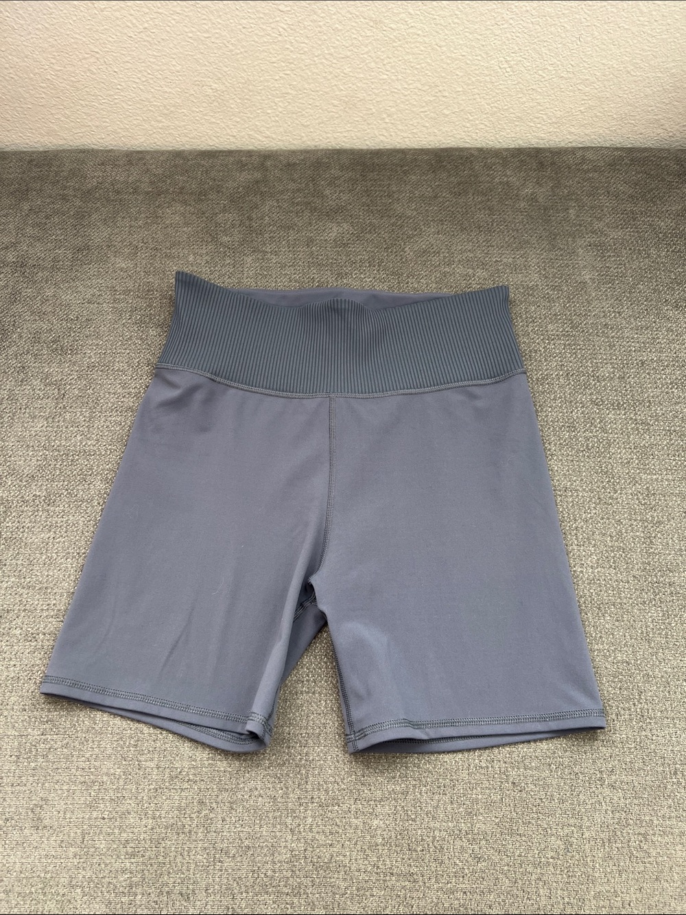 Vuori High-Rise Bike Shorts — Slate Blue